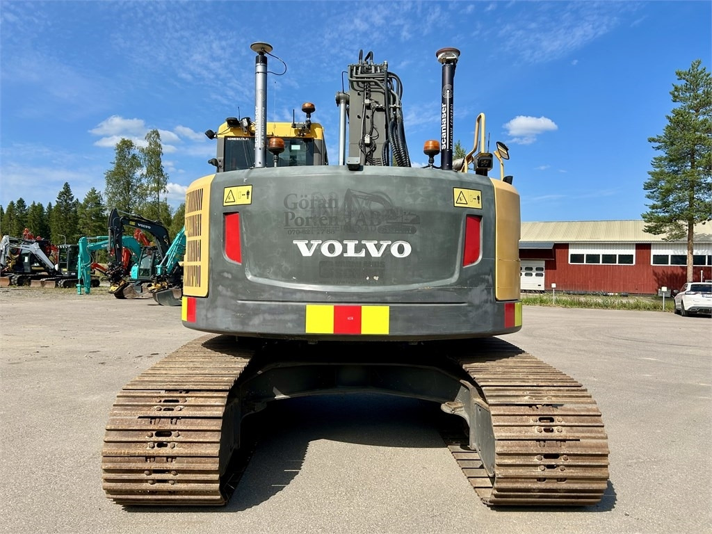 Volvo ECR235CL PYÖRITTÄJÄ, 3D-LAITTEET - Telakaivukone: kuva Volvo ECR235CL PYÖRITTÄJÄ, 3D-LAITTEET - Telakaivukone Volvo ECR235CL PYÖRITTÄJÄ, 3D-LAITTEET - Telakaivukone: kuva Volvo ECR235CL PYÖRITTÄJÄ, 3D-LAITTEET - Telakaivukone