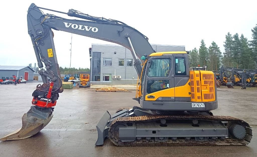 Volvo ECR235DL PYÖRITTÄJÄLLÄ  - Telakaivukone: kuva Volvo ECR235DL PYÖRITTÄJÄLLÄ  - Telakaivukone Volvo ECR235DL PYÖRITTÄJÄLLÄ  - Telakaivukone: kuva Volvo ECR235DL PYÖRITTÄJÄLLÄ  - Telakaivukone