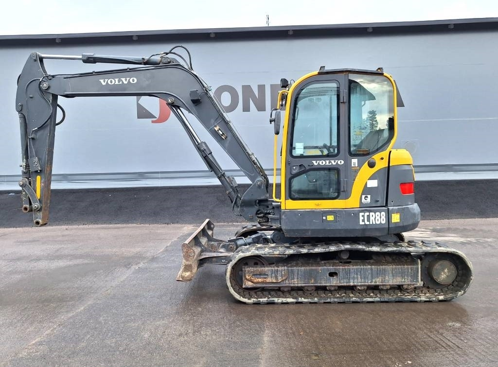 Volvo ECR88 - Minikuormaaja: kuva Volvo ECR88 - Minikuormaaja Volvo ECR88 - Minikuormaaja: kuva Volvo ECR88 - Minikuormaaja
