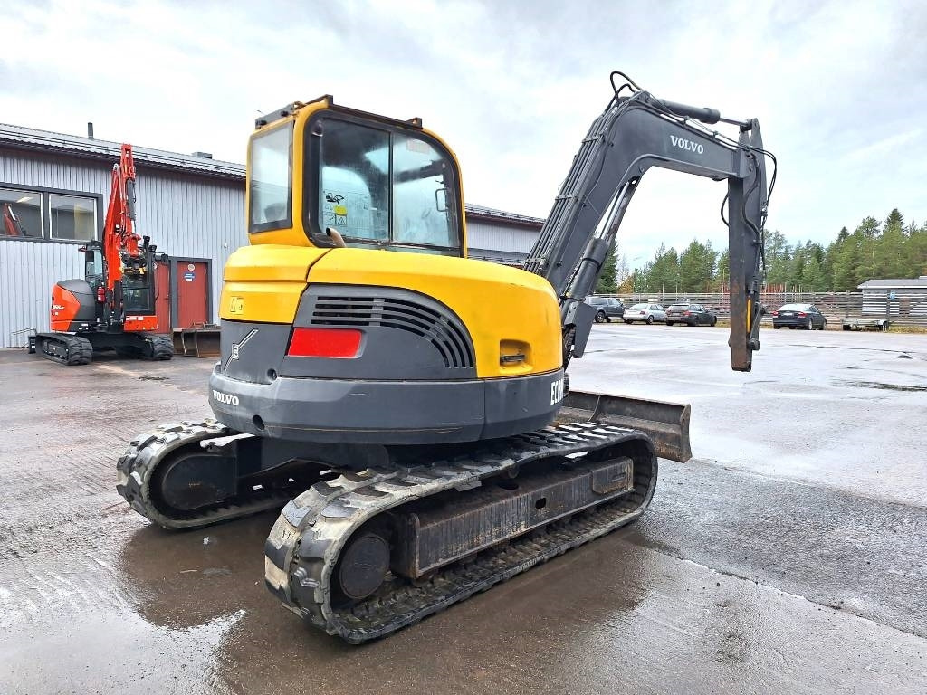 Volvo ECR88 - Minikuormaaja: kuva Volvo ECR88 - Minikuormaaja Volvo ECR88 - Minikuormaaja: kuva Volvo ECR88 - Minikuormaaja