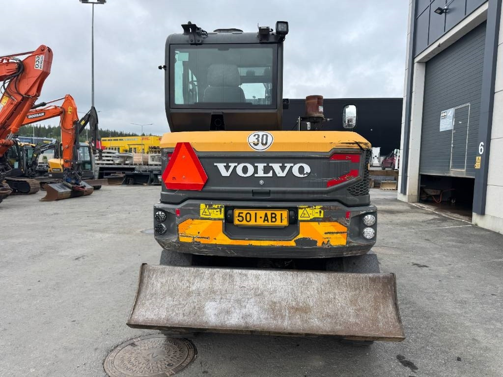 Volvo EW 60 E - Pyöräalustainen kaivinkone: kuva Volvo EW 60 E - Pyöräalustainen kaivinkone Volvo EW 60 E - Pyöräalustainen kaivinkone: kuva Volvo EW 60 E - Pyöräalustainen kaivinkone