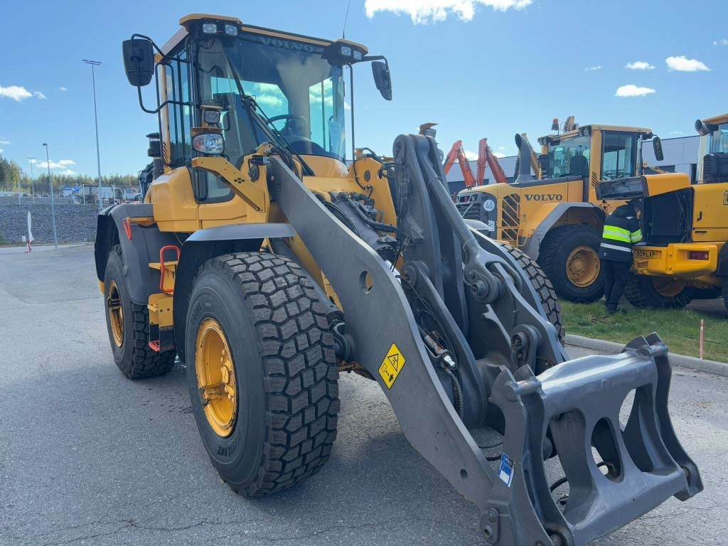 Volvo L 90 H Long Boom - Pyöräkuormaaja: kuva Volvo L 90 H Long Boom - Pyöräkuormaaja Volvo L 90 H Long Boom - Pyöräkuormaaja: kuva Volvo L 90 H Long Boom - Pyöräkuormaaja