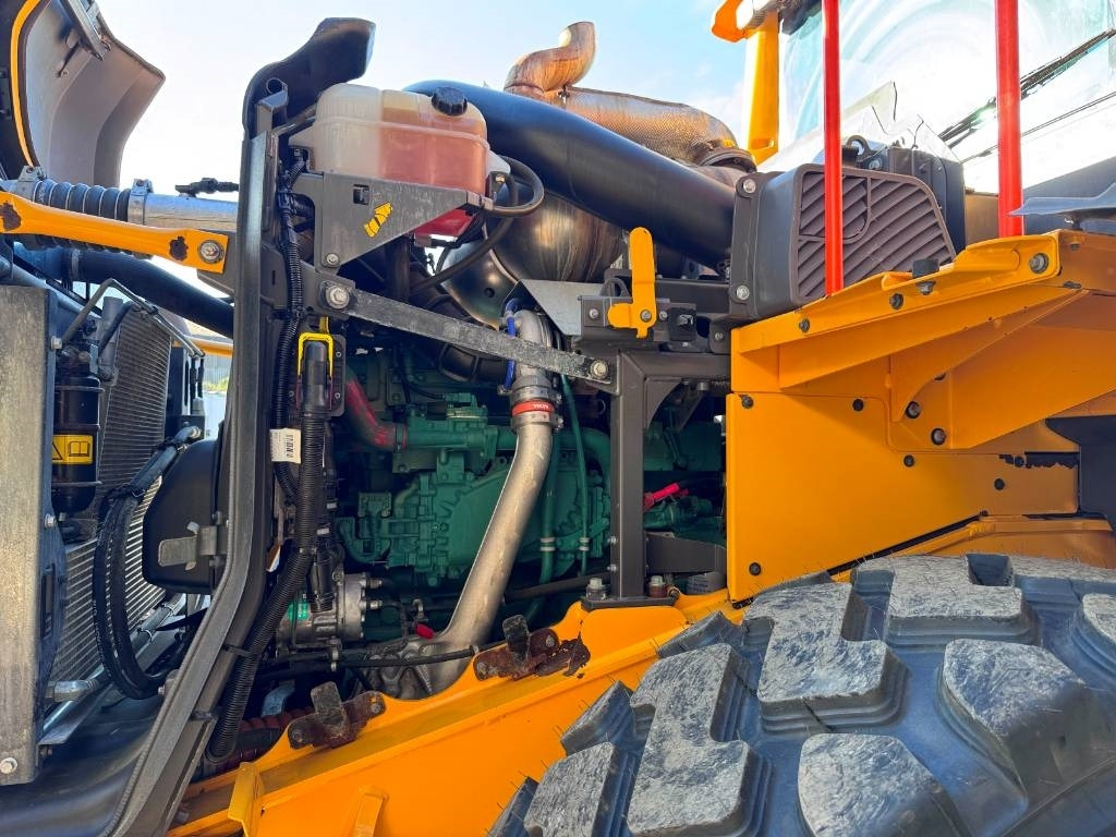 Volvo L110H LONG BOOM - Pyöräkuormaaja: kuva Volvo L110H LONG BOOM - Pyöräkuormaaja Volvo L110H LONG BOOM - Pyöräkuormaaja: kuva Volvo L110H LONG BOOM - Pyöräkuormaaja