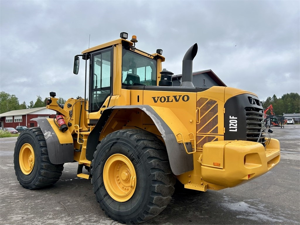 Volvo L120F LONG BOOM, VIPUOHJAUS - Pyöräkuormaaja: kuva Volvo L120F LONG BOOM, VIPUOHJAUS - Pyöräkuormaaja Volvo L120F LONG BOOM, VIPUOHJAUS - Pyöräkuormaaja: kuva Volvo L120F LONG BOOM, VIPUOHJAUS - Pyöräkuormaaja
