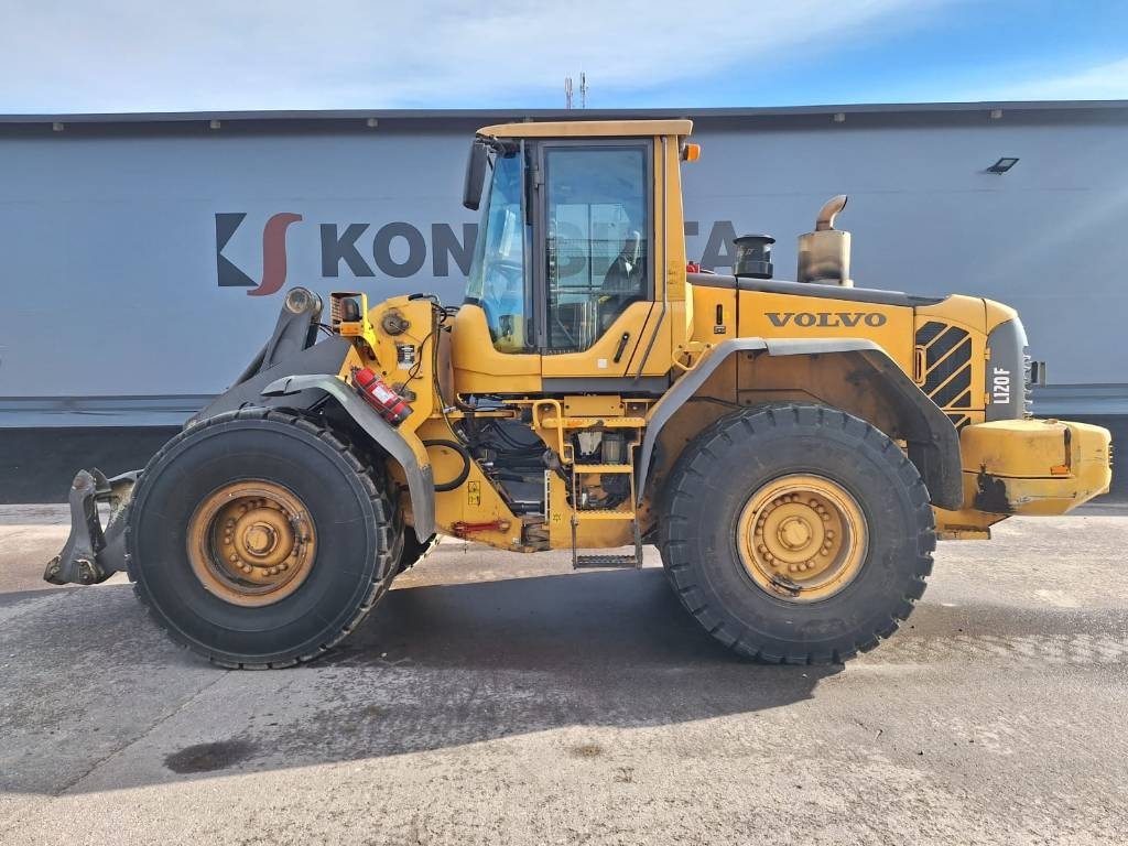 Volvo L120F VIPUOHJAUS - Pyöräkuormaaja: kuva Volvo L120F VIPUOHJAUS - Pyöräkuormaaja Volvo L120F VIPUOHJAUS - Pyöräkuormaaja: kuva Volvo L120F VIPUOHJAUS - Pyöräkuormaaja