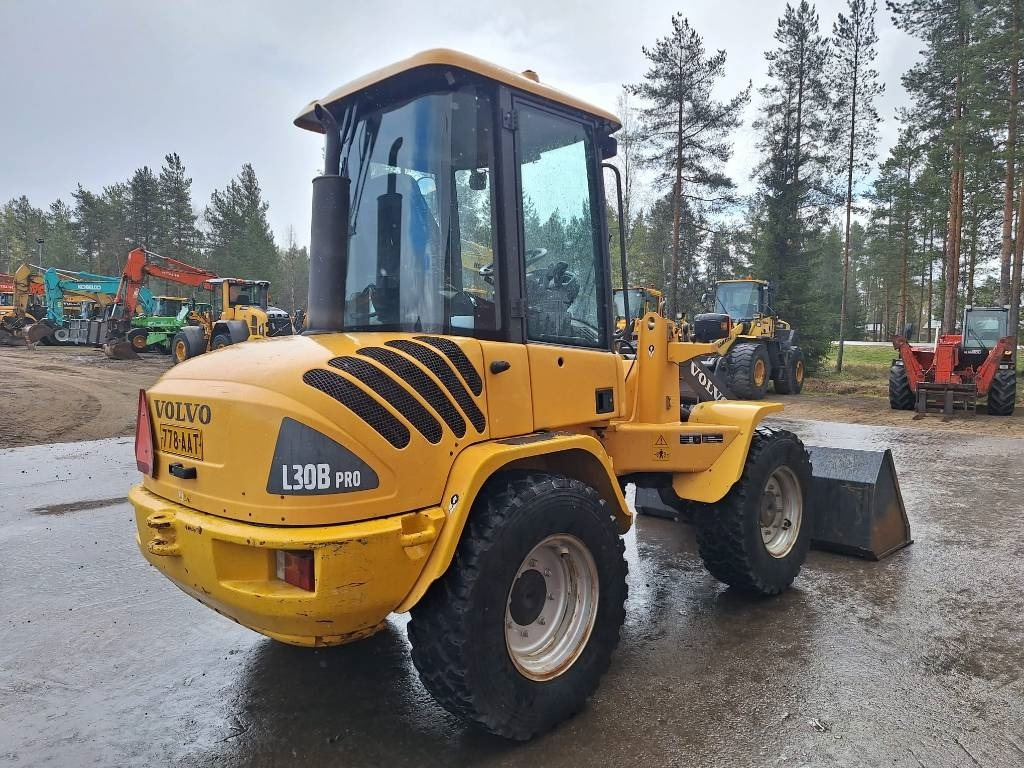Volvo L30B AURALLA - Pyöräkuormaaja: kuva Volvo L30B AURALLA - Pyöräkuormaaja Volvo L30B AURALLA - Pyöräkuormaaja: kuva Volvo L30B AURALLA - Pyöräkuormaaja