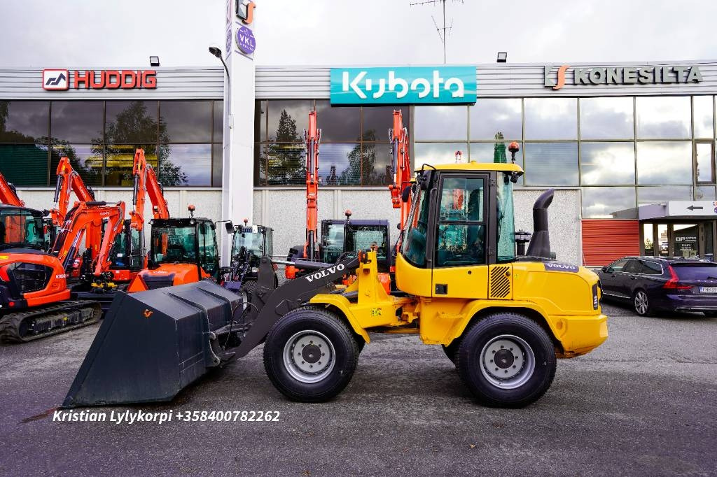 Volvo L35G LAMELLIRENKAAT - Pyöräkuormaaja: kuva Volvo L35G LAMELLIRENKAAT - Pyöräkuormaaja Volvo L35G LAMELLIRENKAAT - Pyöräkuormaaja: kuva Volvo L35G LAMELLIRENKAAT - Pyöräkuormaaja