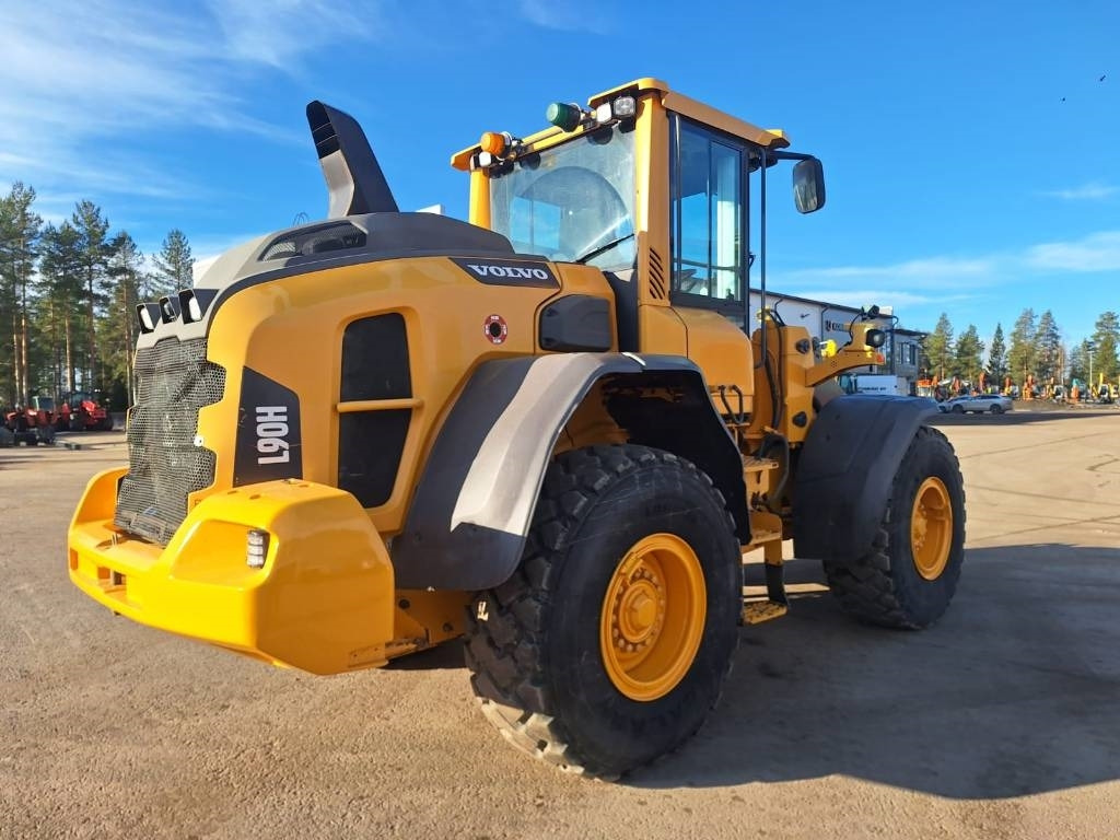 Volvo L90H LONG BOOM - Pyöräkuormaaja: kuva Volvo L90H LONG BOOM - Pyöräkuormaaja Volvo L90H LONG BOOM - Pyöräkuormaaja: kuva Volvo L90H LONG BOOM - Pyöräkuormaaja