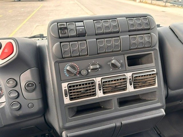 Lava-kuorma-auto Iveco Eurocargo 100E17. 130.000km! Iveco Eurocargo 100E17. 130.000km!: kuva Lava-kuorma-auto Iveco Eurocargo 100E17. 130.000km! Iveco Eurocargo 100E17. 130.000km!