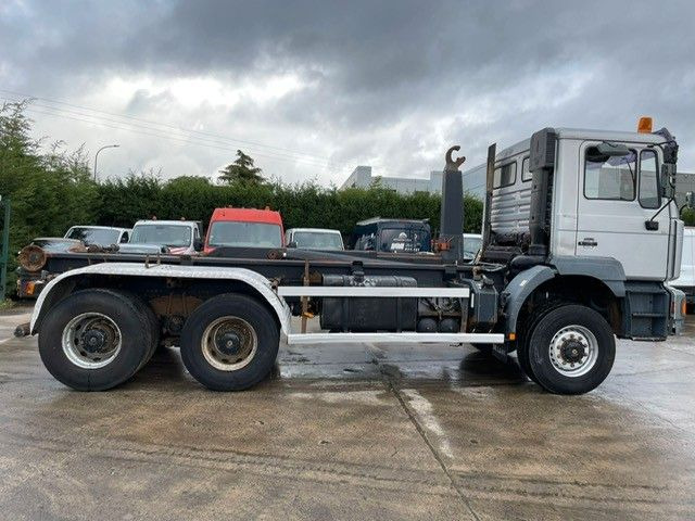 MAN 33-350. 6X6. Motorschaden. - Koukkulava kuorma-auto: kuva  MAN 33-350. 6X6. Motorschaden. - Koukkulava kuorma-auto MAN 33-350. 6X6. Motorschaden. - Koukkulava kuorma-auto: kuva  MAN 33-350. 6X6. Motorschaden. - Koukkulava kuorma-auto