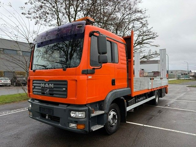 MAN TGL. Rampen. Klima. - Lava-kuorma-auto: kuva MAN TGL. Rampen. Klima. - Lava-kuorma-auto MAN TGL. Rampen. Klima. - Lava-kuorma-auto: kuva MAN TGL. Rampen. Klima. - Lava-kuorma-auto