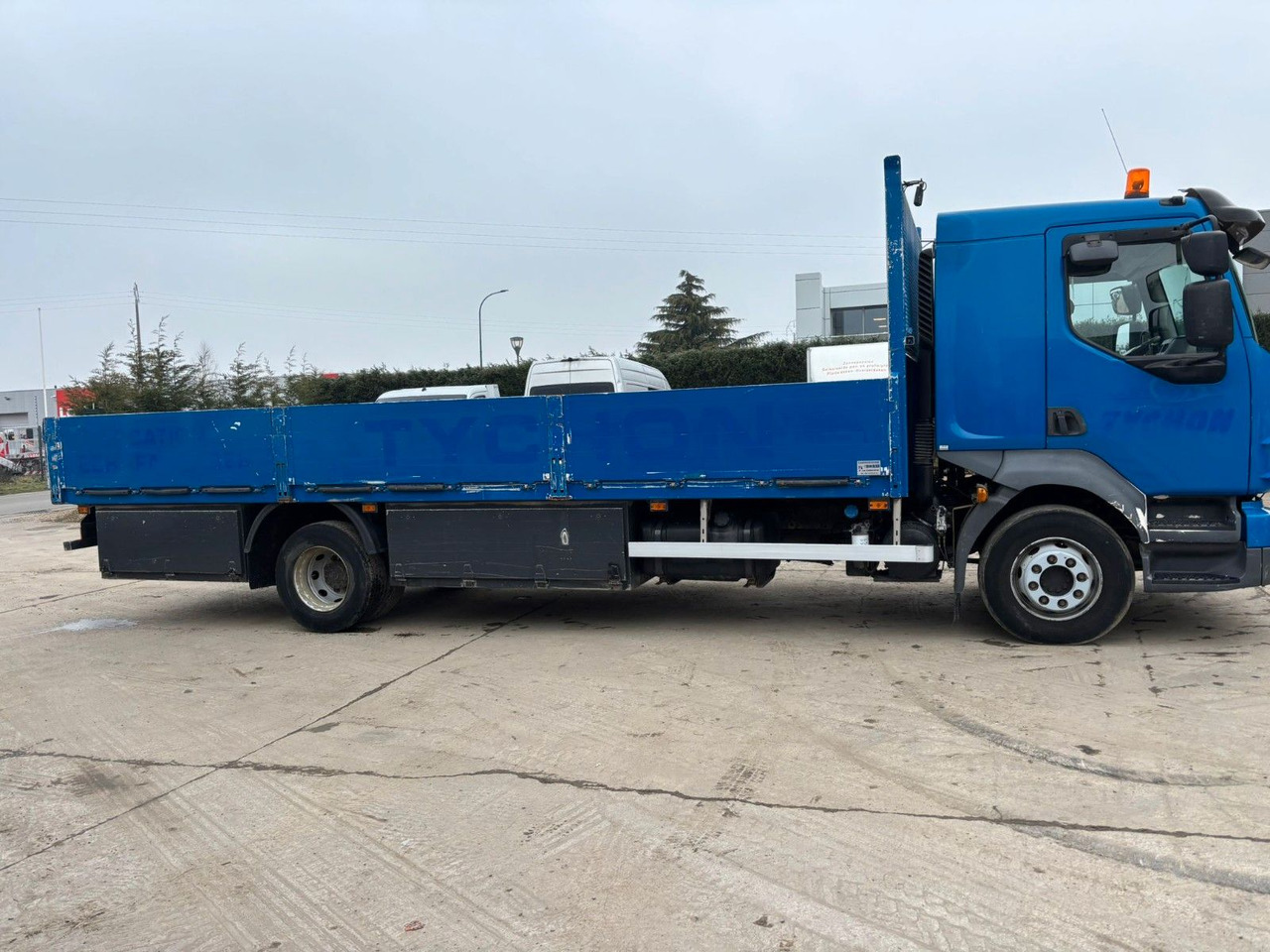 Volvo FL7-240. Pritsche 6.80m. EU5. - Lava-kuorma-auto: kuva Volvo FL7-240. Pritsche 6.80m. EU5. - Lava-kuorma-auto Volvo FL7-240. Pritsche 6.80m. EU5. - Lava-kuorma-auto: kuva Volvo FL7-240. Pritsche 6.80m. EU5. - Lava-kuorma-auto