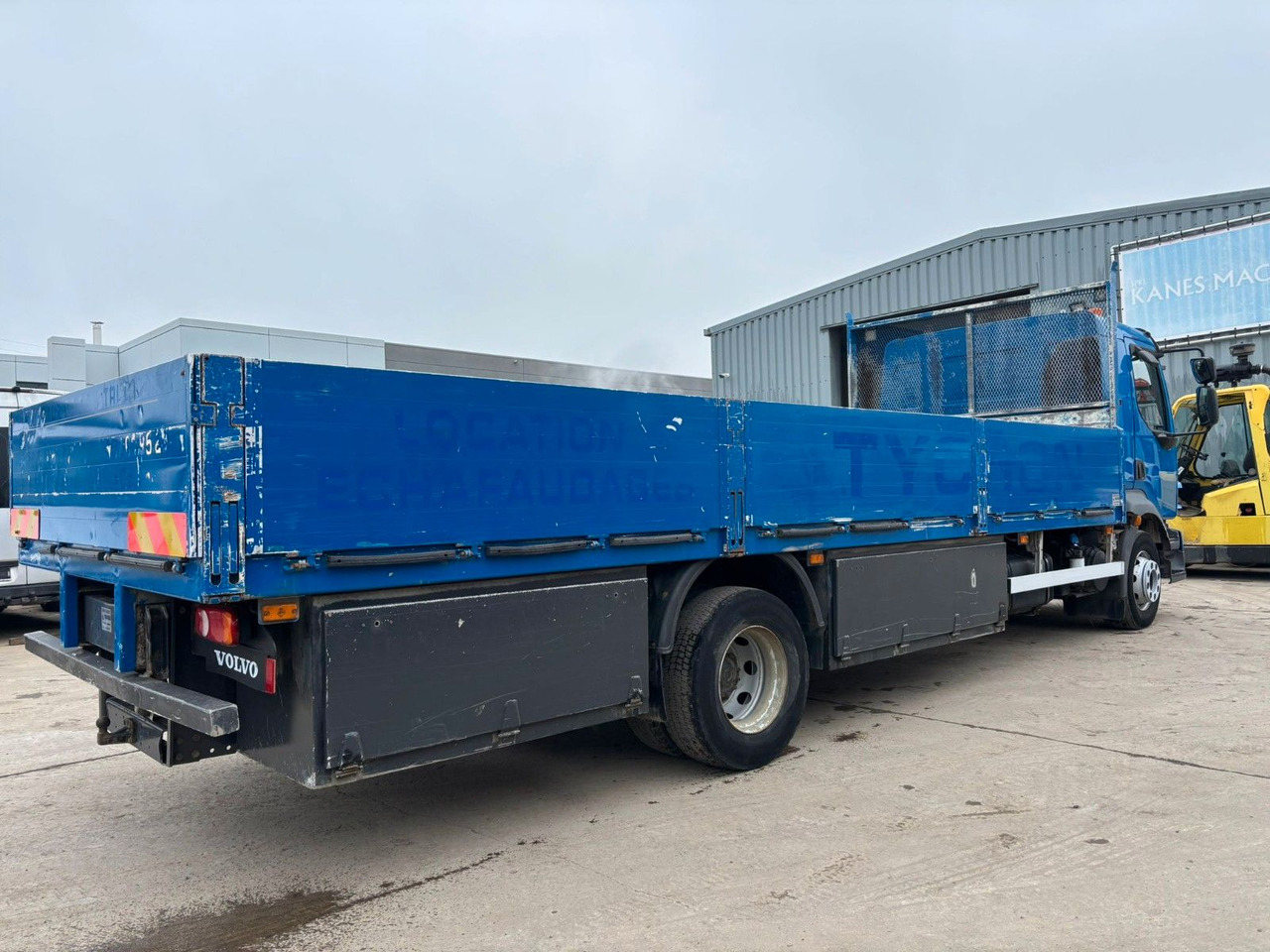 Volvo FL7-240. Pritsche 6.80m. EU5. - Lava-kuorma-auto: kuva Volvo FL7-240. Pritsche 6.80m. EU5. - Lava-kuorma-auto Volvo FL7-240. Pritsche 6.80m. EU5. - Lava-kuorma-auto: kuva Volvo FL7-240. Pritsche 6.80m. EU5. - Lava-kuorma-auto
