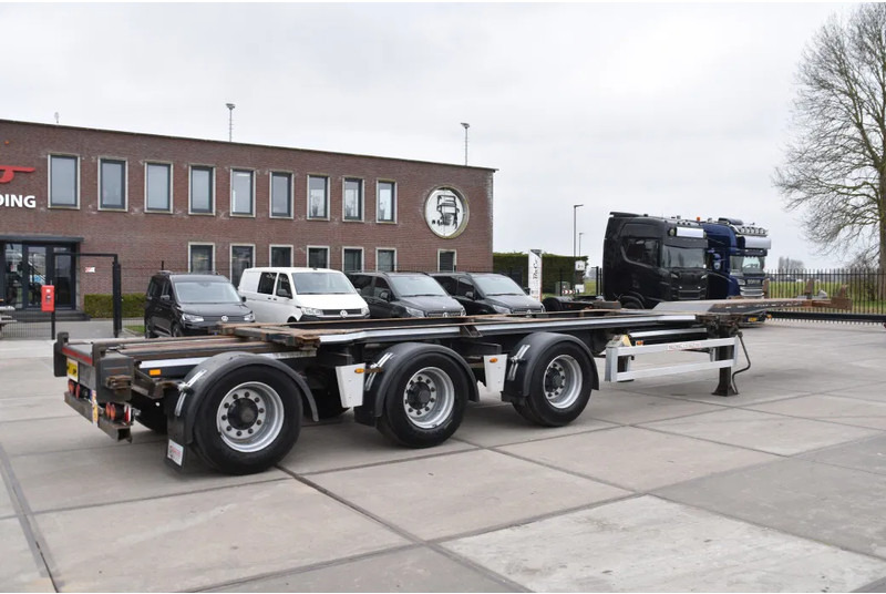 Renders ROC 16.30 - LIFT AXLE - BPW AXLES - DISC BRAKES - GOOD CONDITION - - Konttialus/ Vaihtokuormatilat puoliperävaunu: kuva Renders ROC 16.30 - LIFT AXLE - BPW AXLES - DISC BRAKES - GOOD CONDITION - - Konttialus/ Vaihtokuormatilat puoliperävaunu Renders ROC 16.30 - LIFT AXLE - BPW AXLES - DISC BRAKES - GOOD CONDITION - - Konttialus/ Vaihtokuormatilat puoliperävaunu: kuva Renders ROC 16.30 - LIFT AXLE - BPW AXLES - DISC BRAKES - GOOD CONDITION - - Konttialus/ Vaihtokuormatilat puoliperävaunu