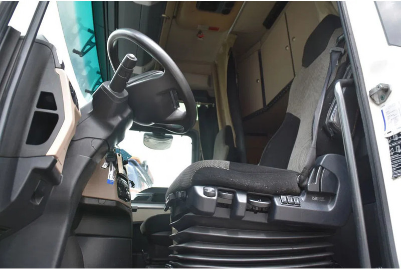 MAN TGX 18.420 - EURO 6 - ADR FL - PARK. AIRCO - NAVI - PTO - XENON LIGHTS - TOP CONDITION - - Vetopöytäauto: kuva MAN TGX 18.420 - EURO 6 - ADR FL - PARK. AIRCO - NAVI - PTO - XENON LIGHTS - TOP CONDITION - - Vetopöytäauto MAN TGX 18.420 - EURO 6 - ADR FL - PARK. AIRCO - NAVI - PTO - XENON LIGHTS - TOP CONDITION - - Vetopöytäauto: kuva MAN TGX 18.420 - EURO 6 - ADR FL - PARK. AIRCO - NAVI - PTO - XENON LIGHTS - TOP CONDITION - - Vetopöytäauto