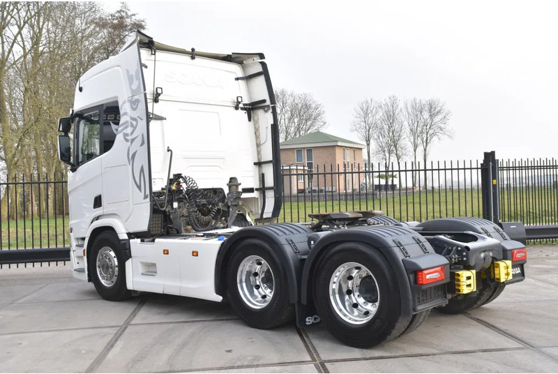 Scania R 460 NGS 6x4NB - SUPER - FULL AIR - RETARDER - 148 TKM - PARK. AIRCO - HYDRAULIC SYSTEM - LED - LEATHER SEATS - EXCELLENT CONDI - Vetopöytäauto: kuva Scania R 460 NGS 6x4NB - SUPER - FULL AIR - RETARDER - 148 TKM - PARK. AIRCO - HYDRAULIC SYSTEM - LED - LEATHER SEATS - EXCELLENT CONDI - Vetopöytäauto Scania R 460 NGS 6x4NB - SUPER - FULL AIR - RETARDER - 148 TKM - PARK. AIRCO - HYDRAULIC SYSTEM - LED - LEATHER SEATS - EXCELLENT CONDI - Vetopöytäauto: kuva Scania R 460 NGS 6x4NB - SUPER - FULL AIR - RETARDER - 148 TKM - PARK. AIRCO - HYDRAULIC SYSTEM - LED - LEATHER SEATS - EXCELLENT CONDI - Vetopöytäauto