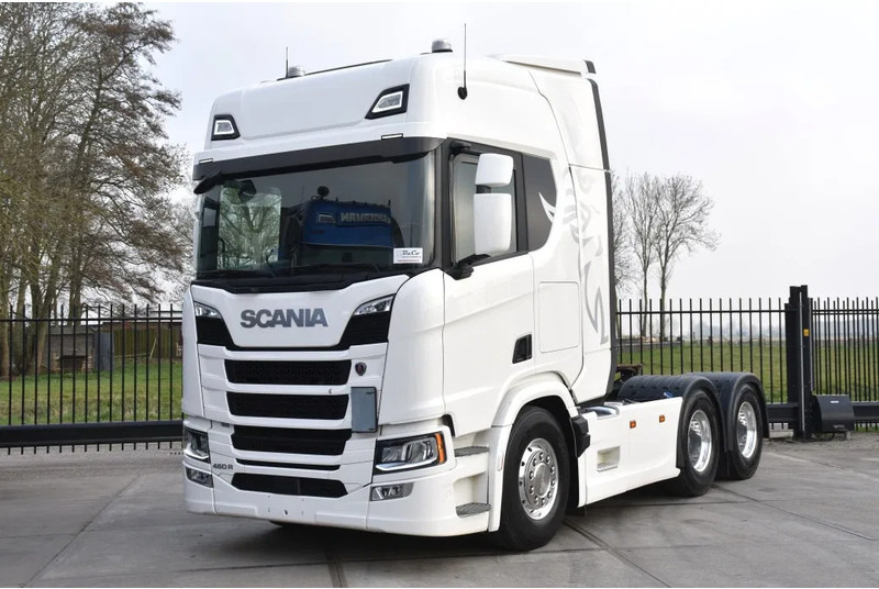 Scania R 460 NGS 6x4NB - SUPER - FULL AIR - RETARDER - 148 TKM - PARK. AIRCO - HYDRAULIC SYSTEM - LED - LEATHER SEATS - EXCELLENT CONDI - Vetopöytäauto: kuva Scania R 460 NGS 6x4NB - SUPER - FULL AIR - RETARDER - 148 TKM - PARK. AIRCO - HYDRAULIC SYSTEM - LED - LEATHER SEATS - EXCELLENT CONDI - Vetopöytäauto Scania R 460 NGS 6x4NB - SUPER - FULL AIR - RETARDER - 148 TKM - PARK. AIRCO - HYDRAULIC SYSTEM - LED - LEATHER SEATS - EXCELLENT CONDI - Vetopöytäauto: kuva Scania R 460 NGS 6x4NB - SUPER - FULL AIR - RETARDER - 148 TKM - PARK. AIRCO - HYDRAULIC SYSTEM - LED - LEATHER SEATS - EXCELLENT CONDI - Vetopöytäauto