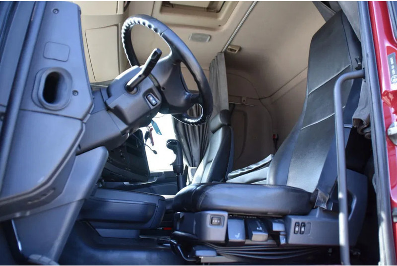 Scania R420 HL 6x2/4 - ADR FL - MANUAL - EURO 5 - 698 TKM - HYDRAULIC SYSTEM - LEATHER SEATS - XENON - - Vetopöytäauto: kuva Scania R420 HL 6x2/4 - ADR FL - MANUAL - EURO 5 - 698 TKM - HYDRAULIC SYSTEM - LEATHER SEATS - XENON - - Vetopöytäauto Scania R420 HL 6x2/4 - ADR FL - MANUAL - EURO 5 - 698 TKM - HYDRAULIC SYSTEM - LEATHER SEATS - XENON - - Vetopöytäauto: kuva Scania R420 HL 6x2/4 - ADR FL - MANUAL - EURO 5 - 698 TKM - HYDRAULIC SYSTEM - LEATHER SEATS - XENON - - Vetopöytäauto