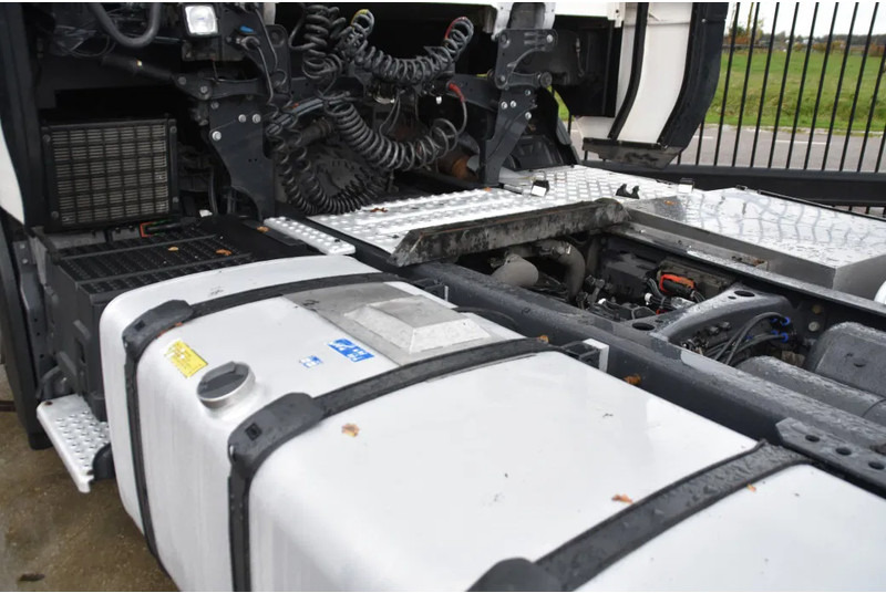 Scania S410 NGS 4x2EB MEGA 95 cm or 103 cm driving height - RETARDER - 773 TKM - FULL AIR - PARK. AIRCO - LEATHER SEATS - 2 x FUEL TANK - Vetopöytäauto: kuva Scania S410 NGS 4x2EB MEGA 95 cm or 103 cm driving height - RETARDER - 773 TKM - FULL AIR - PARK. AIRCO - LEATHER SEATS - 2 x FUEL TANK - Vetopöytäauto Scania S410 NGS 4x2EB MEGA 95 cm or 103 cm driving height - RETARDER - 773 TKM - FULL AIR - PARK. AIRCO - LEATHER SEATS - 2 x FUEL TANK - Vetopöytäauto: kuva Scania S410 NGS 4x2EB MEGA 95 cm or 103 cm driving height - RETARDER - 773 TKM - FULL AIR - PARK. AIRCO - LEATHER SEATS - 2 x FUEL TANK - Vetopöytäauto