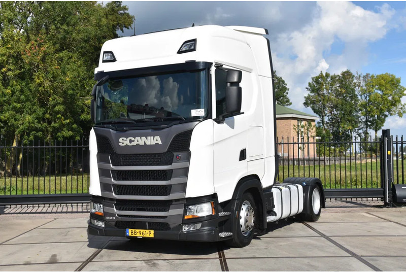 Scania S410 NGS 4x2EB MEGA 95 cm or 103 cm driving height - RETARDER - 806 TKM - FULL AIR - PARK. AIRCO - LEATHER SEATS - 2 x FUEL TANK - Vetopöytäauto: kuva Scania S410 NGS 4x2EB MEGA 95 cm or 103 cm driving height - RETARDER - 806 TKM - FULL AIR - PARK. AIRCO - LEATHER SEATS - 2 x FUEL TANK - Vetopöytäauto Scania S410 NGS 4x2EB MEGA 95 cm or 103 cm driving height - RETARDER - 806 TKM - FULL AIR - PARK. AIRCO - LEATHER SEATS - 2 x FUEL TANK - Vetopöytäauto: kuva Scania S410 NGS 4x2EB MEGA 95 cm or 103 cm driving height - RETARDER - 806 TKM - FULL AIR - PARK. AIRCO - LEATHER SEATS - 2 x FUEL TANK - Vetopöytäauto