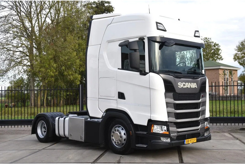 Scania S410 NGS 4x2EB MEGA 95 cm or 103 cm driving height - RETARDER - 817 TKM - FULL AIR - PARK. AIRCO - LEATHER SEATS - 2 x FUEL TANK - Vetopöytäauto: kuva Scania S410 NGS 4x2EB MEGA 95 cm or 103 cm driving height - RETARDER - 817 TKM - FULL AIR - PARK. AIRCO - LEATHER SEATS - 2 x FUEL TANK - Vetopöytäauto Scania S410 NGS 4x2EB MEGA 95 cm or 103 cm driving height - RETARDER - 817 TKM - FULL AIR - PARK. AIRCO - LEATHER SEATS - 2 x FUEL TANK - Vetopöytäauto: kuva Scania S410 NGS 4x2EB MEGA 95 cm or 103 cm driving height - RETARDER - 817 TKM - FULL AIR - PARK. AIRCO - LEATHER SEATS - 2 x FUEL TANK - Vetopöytäauto