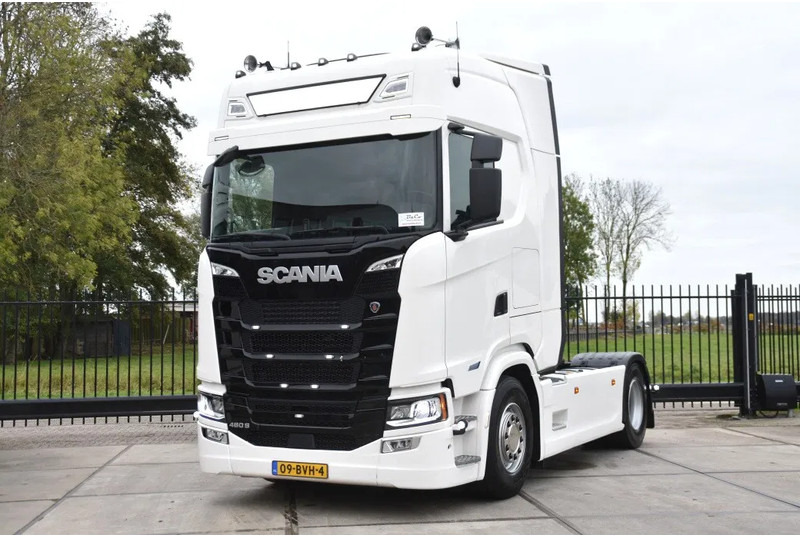 Scania S460 NGS 4x2NB - ONLY 108 TKM - FULL AIR - PARK. AIRCO - LEATHER SEATS - 2 x FUEL TANKS - LED LIGHTS - EXCELLENT CONDITION - - Vetopöytäauto: kuva Scania S460 NGS 4x2NB - ONLY 108 TKM - FULL AIR - PARK. AIRCO - LEATHER SEATS - 2 x FUEL TANKS - LED LIGHTS - EXCELLENT CONDITION - - Vetopöytäauto Scania S460 NGS 4x2NB - ONLY 108 TKM - FULL AIR - PARK. AIRCO - LEATHER SEATS - 2 x FUEL TANKS - LED LIGHTS - EXCELLENT CONDITION - - Vetopöytäauto: kuva Scania S460 NGS 4x2NB - ONLY 108 TKM - FULL AIR - PARK. AIRCO - LEATHER SEATS - 2 x FUEL TANKS - LED LIGHTS - EXCELLENT CONDITION - - Vetopöytäauto