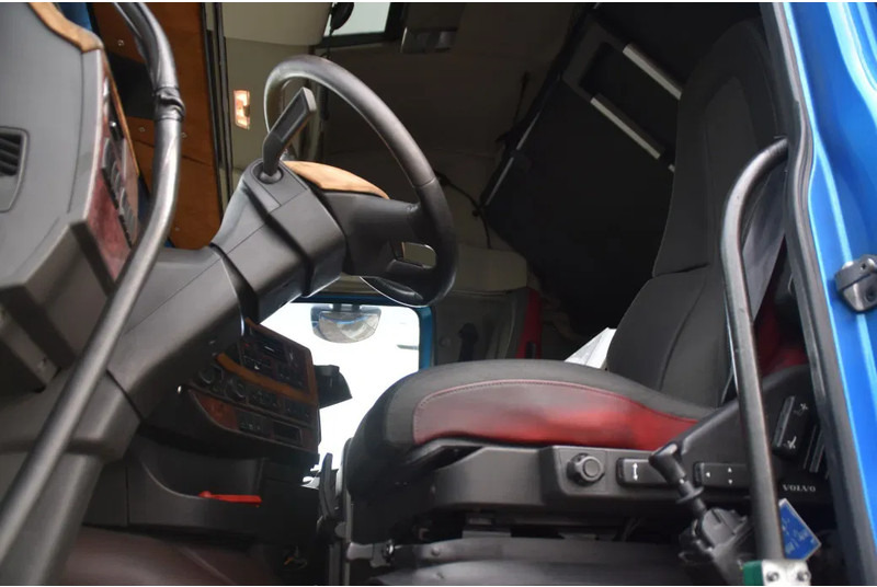 Volvo FH 540 Globe 6x2/4 - 633 TKM - HYDRAULICS - PTO - 2 BEDS - XENON - GOOD CONDITION - - Vetopöytäauto: kuva Volvo FH 540 Globe 6x2/4 - 633 TKM - HYDRAULICS - PTO - 2 BEDS - XENON - GOOD CONDITION - - Vetopöytäauto Volvo FH 540 Globe 6x2/4 - 633 TKM - HYDRAULICS - PTO - 2 BEDS - XENON - GOOD CONDITION - - Vetopöytäauto: kuva Volvo FH 540 Globe 6x2/4 - 633 TKM - HYDRAULICS - PTO - 2 BEDS - XENON - GOOD CONDITION - - Vetopöytäauto