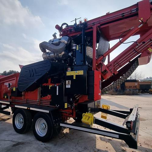 MORBARK Wood Hog 2400XP - Hakkuri: kuva MORBARK Wood Hog 2400XP - Hakkuri MORBARK Wood Hog 2400XP - Hakkuri: kuva MORBARK Wood Hog 2400XP - Hakkuri