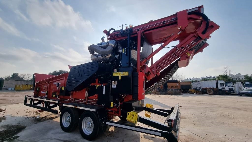 Morbark WH 2400XP - Hakkuri: kuva Morbark WH 2400XP - Hakkuri Morbark WH 2400XP - Hakkuri: kuva Morbark WH 2400XP - Hakkuri