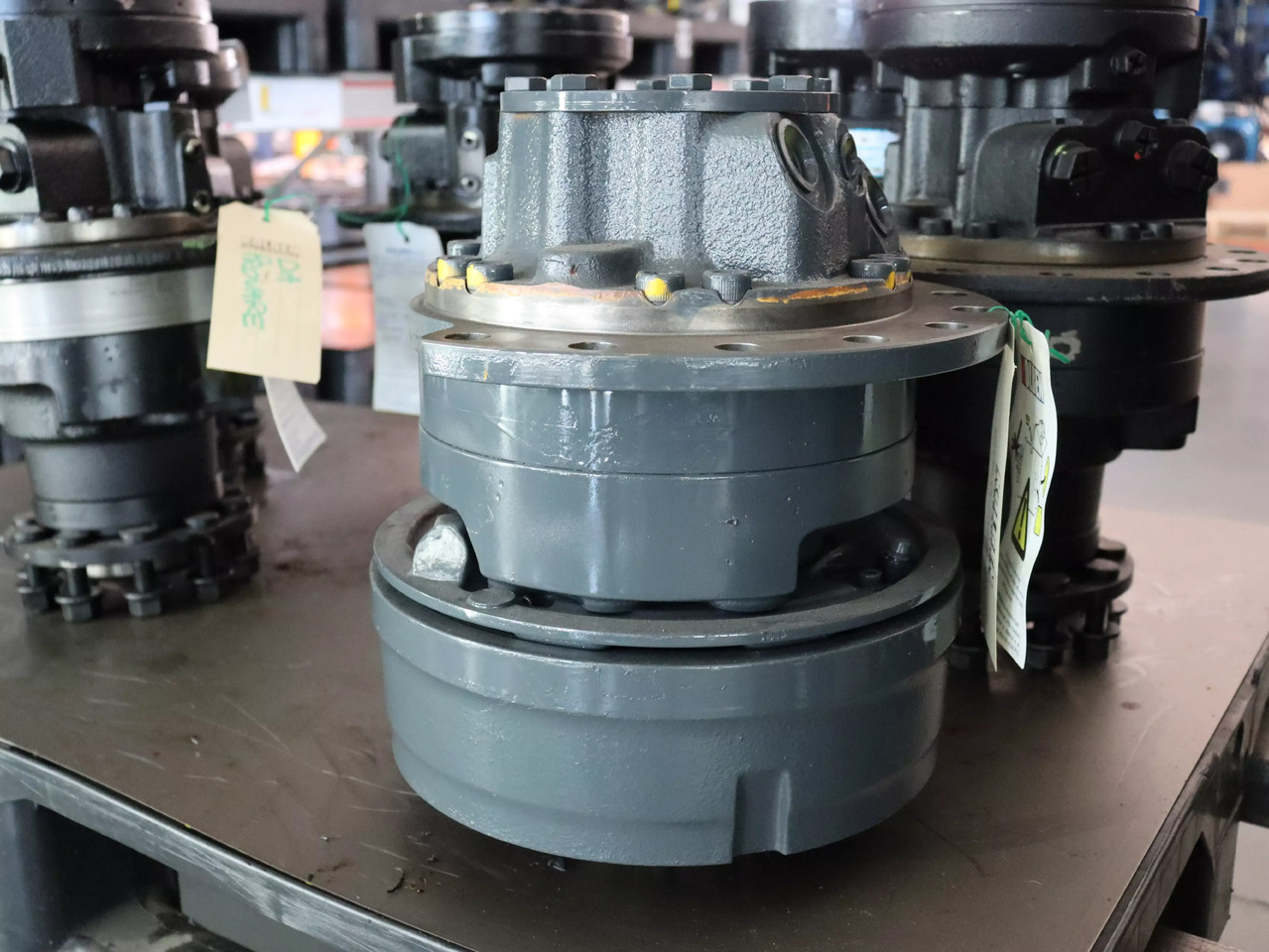 POCLAIN MS05-2-133-R05-1220-E000 - Hydraulimoottori - Rakennuskoneet: kuva POCLAIN MS05-2-133-R05-1220-E000 - Hydraulimoottori - Rakennuskoneet POCLAIN MS05-2-133-R05-1220-E000 - Hydraulimoottori - Rakennuskoneet: kuva POCLAIN MS05-2-133-R05-1220-E000 - Hydraulimoottori - Rakennuskoneet