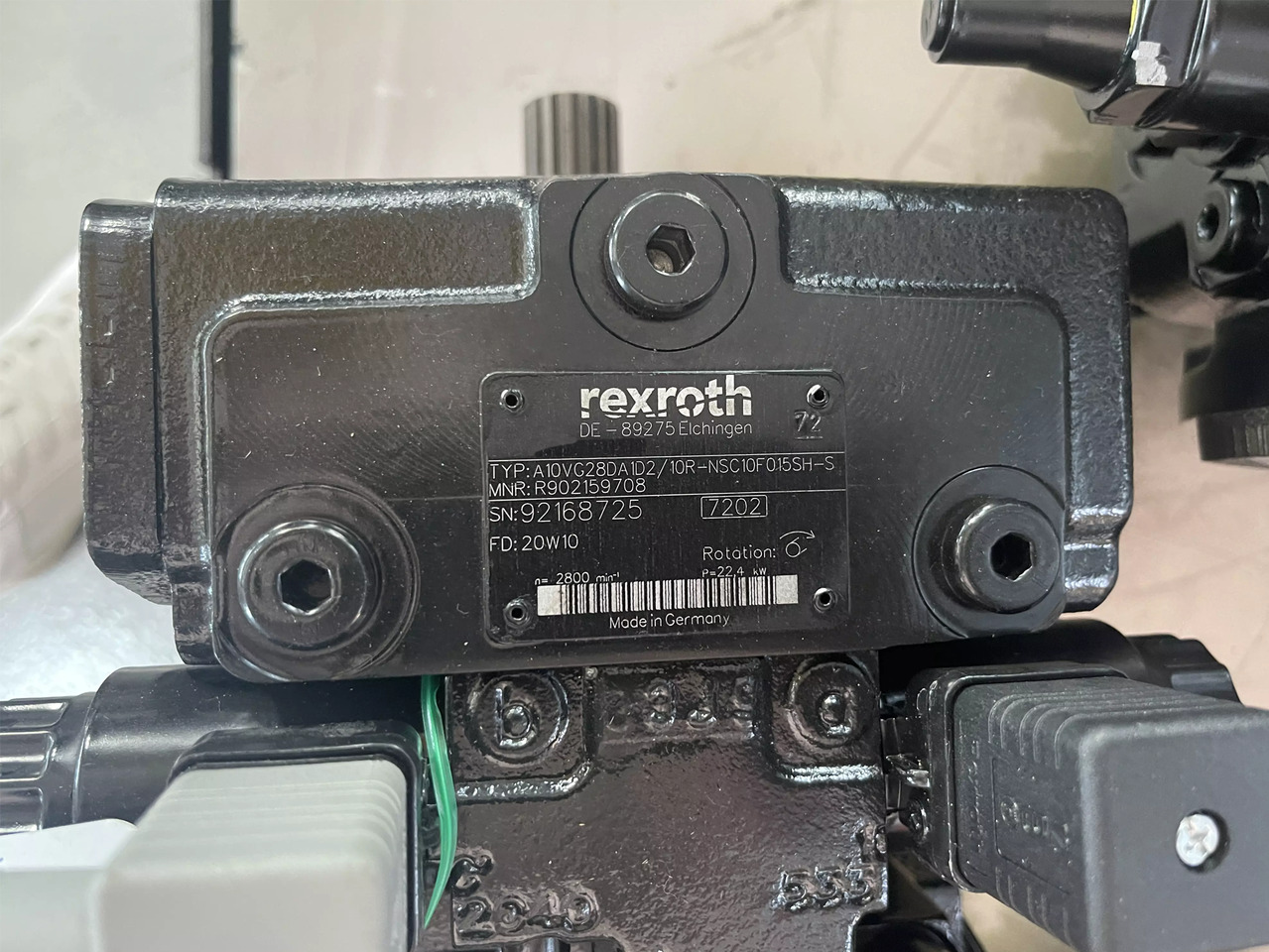 REXROTH A10VG28DA1D2/10R-NSC10F015SH-S - Hydraulipumppu - Materiaalinkäsittely: kuva REXROTH A10VG28DA1D2/10R-NSC10F015SH-S - Hydraulipumppu - Materiaalinkäsittely REXROTH A10VG28DA1D2/10R-NSC10F015SH-S - Hydraulipumppu - Materiaalinkäsittely: kuva REXROTH A10VG28DA1D2/10R-NSC10F015SH-S - Hydraulipumppu - Materiaalinkäsittely