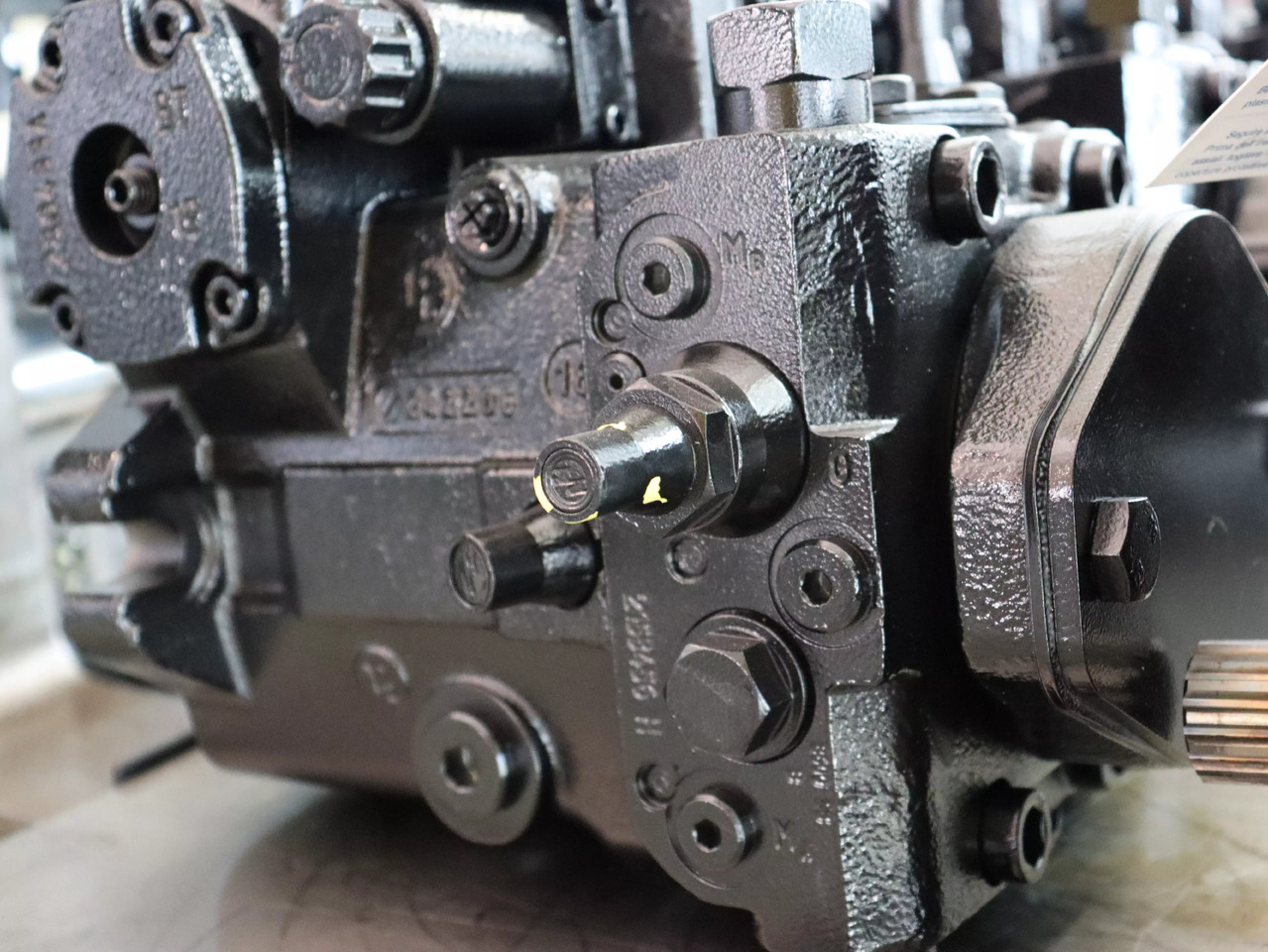 REXROTH A4VG56DA1D7/32R-NZC02F043SH-S - Hydraulipumppu - Rakennuskoneet: kuva REXROTH A4VG56DA1D7/32R-NZC02F043SH-S - Hydraulipumppu - Rakennuskoneet REXROTH A4VG56DA1D7/32R-NZC02F043SH-S - Hydraulipumppu - Rakennuskoneet: kuva REXROTH A4VG56DA1D7/32R-NZC02F043SH-S - Hydraulipumppu - Rakennuskoneet