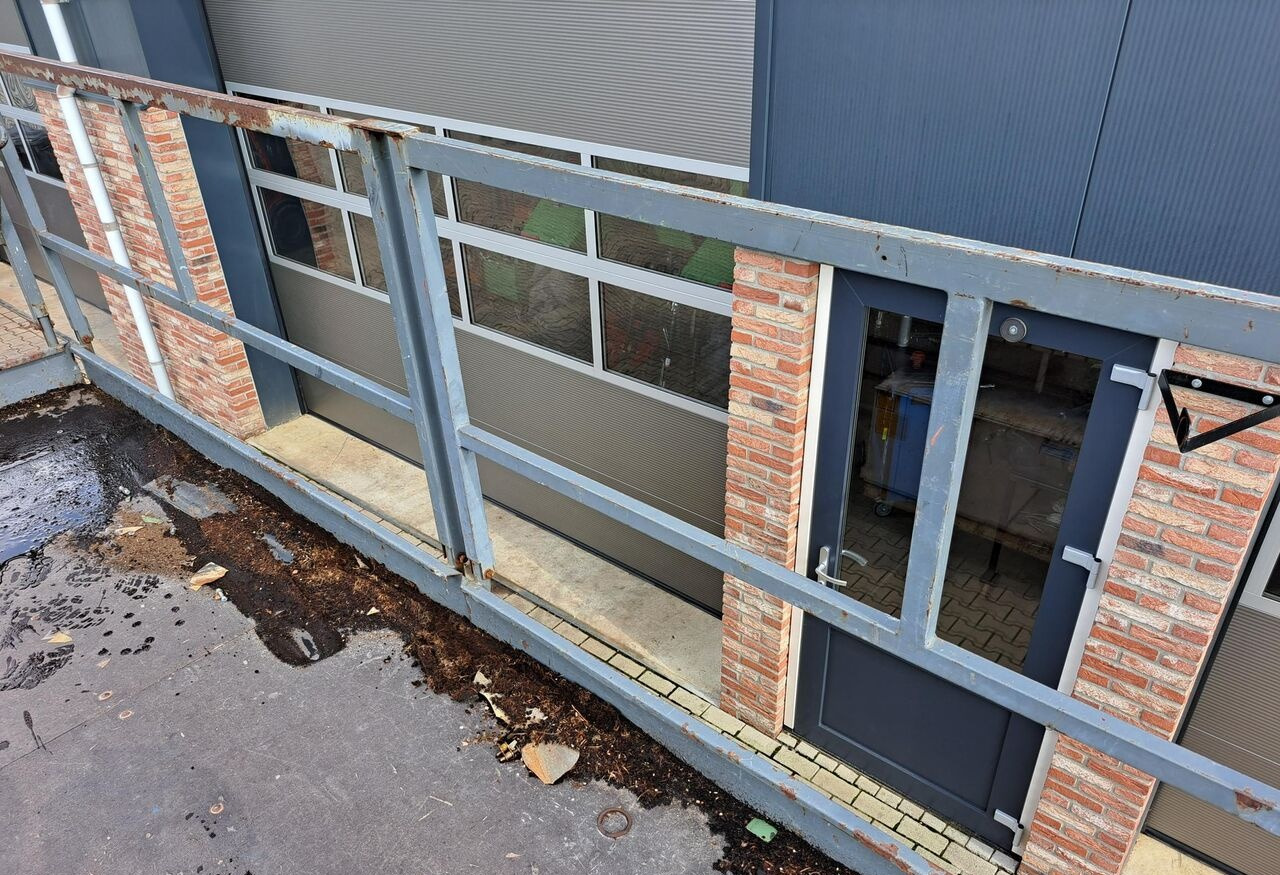 Saksilava Holland Lift A151DV: kuva Saksilava Holland Lift A151DV Saksilava Holland Lift A151DV: kuva Saksilava Holland Lift A151DV