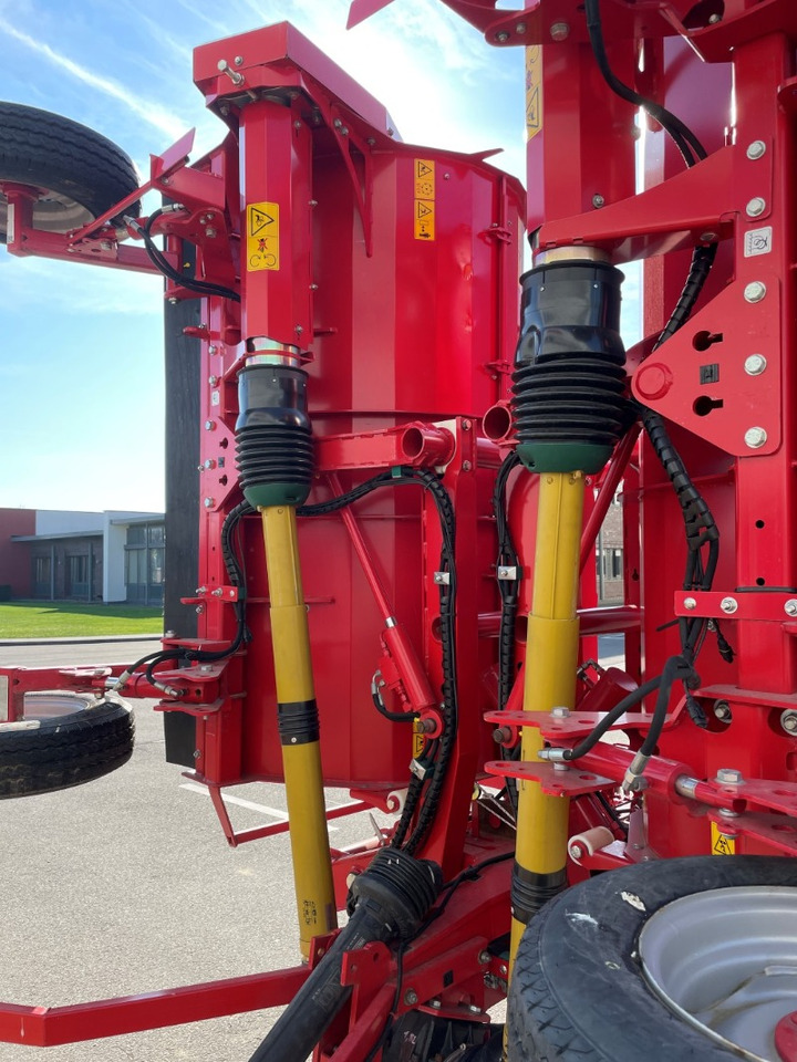 Grimme TOPPA 600 COMBI - Sadonkorjuukone: kuva Grimme TOPPA 600 COMBI - Sadonkorjuukone Grimme TOPPA 600 COMBI - Sadonkorjuukone: kuva Grimme TOPPA 600 COMBI - Sadonkorjuukone