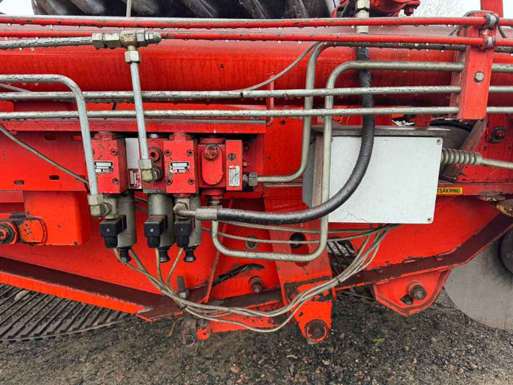 Grimme DL 1500 - Sadonkorjuukone: kuva Grimme DL 1500 - Sadonkorjuukone Grimme DL 1500 - Sadonkorjuukone: kuva Grimme DL 1500 - Sadonkorjuukone