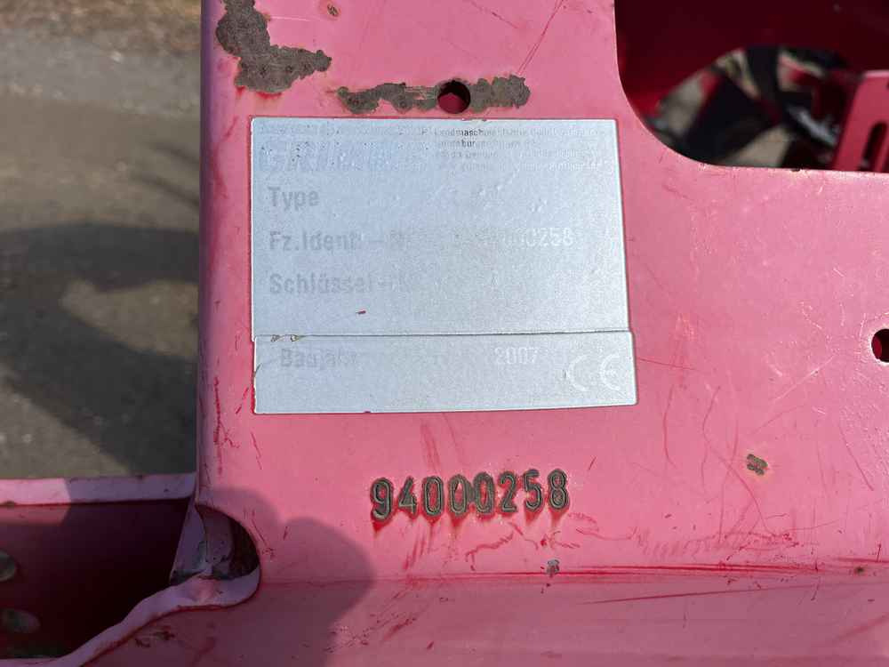Grimme GH-4 - Sadonkorjuukone: kuva Grimme GH-4 - Sadonkorjuukone Grimme GH-4 - Sadonkorjuukone: kuva Grimme GH-4 - Sadonkorjuukone