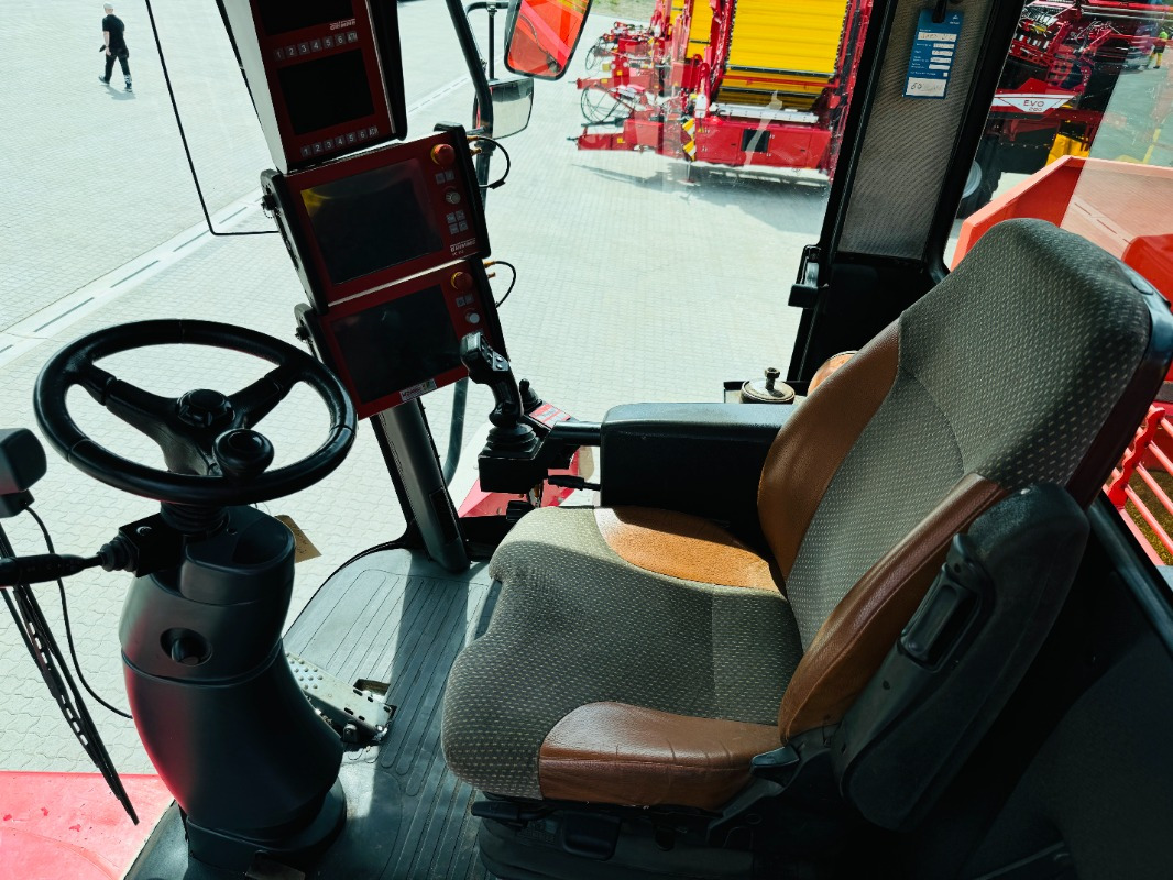 Perunannostokone Grimme SF-150-60-UB: kuva Perunannostokone Grimme SF-150-60-UB