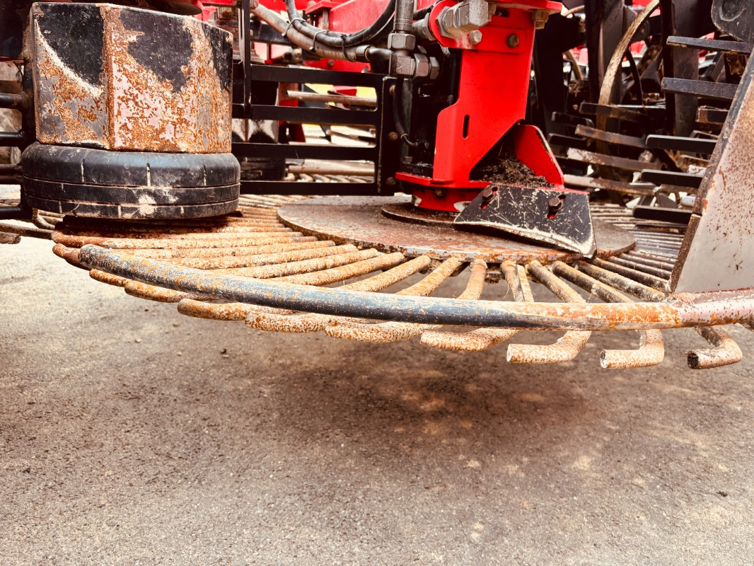 Sadonkorjuukone Agrifac LightTraxx: kuva Sadonkorjuukone Agrifac LightTraxx Sadonkorjuukone Agrifac LightTraxx: kuva Sadonkorjuukone Agrifac LightTraxx