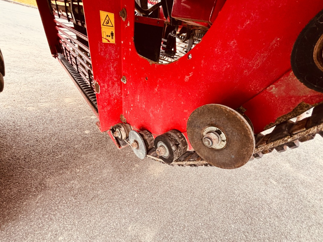 Sadonkorjuukone Agrifac LightTraxx: kuva Sadonkorjuukone Agrifac LightTraxx Sadonkorjuukone Agrifac LightTraxx: kuva Sadonkorjuukone Agrifac LightTraxx