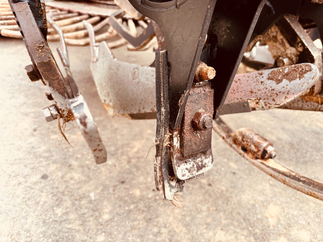 Sadonkorjuukone Agrifac LightTraxx: kuva Sadonkorjuukone Agrifac LightTraxx Sadonkorjuukone Agrifac LightTraxx: kuva Sadonkorjuukone Agrifac LightTraxx