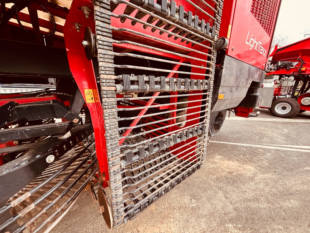 Sadonkorjuukone Agrifac LightTraxx: kuva Sadonkorjuukone Agrifac LightTraxx Sadonkorjuukone Agrifac LightTraxx: kuva Sadonkorjuukone Agrifac LightTraxx