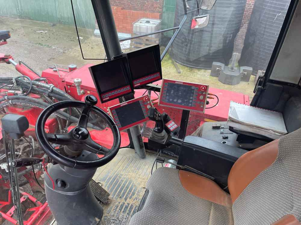 Sadonkorjuukone Grimme VARITRON 270: kuva Sadonkorjuukone Grimme VARITRON 270