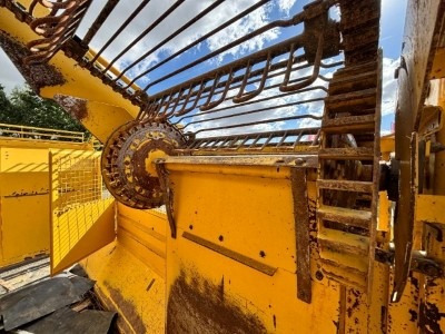 ROPA PANTHER 2 - Sadonkorjuukone: kuva ROPA PANTHER 2 - Sadonkorjuukone ROPA PANTHER 2 - Sadonkorjuukone: kuva ROPA PANTHER 2 - Sadonkorjuukone