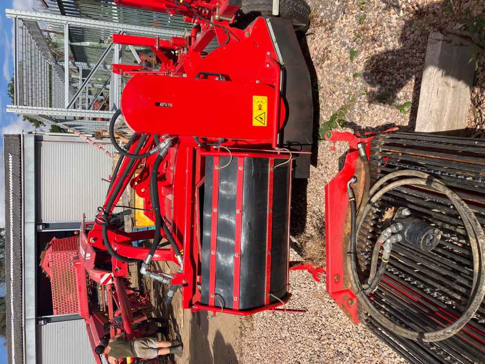 Grimme HT 210 - Sadonkorjuukone: kuva Grimme HT 210 - Sadonkorjuukone Grimme HT 210 - Sadonkorjuukone: kuva Grimme HT 210 - Sadonkorjuukone