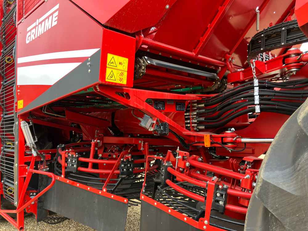 Grimme REXOR 630 / 830 / 930 - Maanmuokkauskone: kuva Grimme REXOR 630 / 830 / 930 - Maanmuokkauskone Grimme REXOR 630 / 830 / 930 - Maanmuokkauskone: kuva Grimme REXOR 630 / 830 / 930 - Maanmuokkauskone