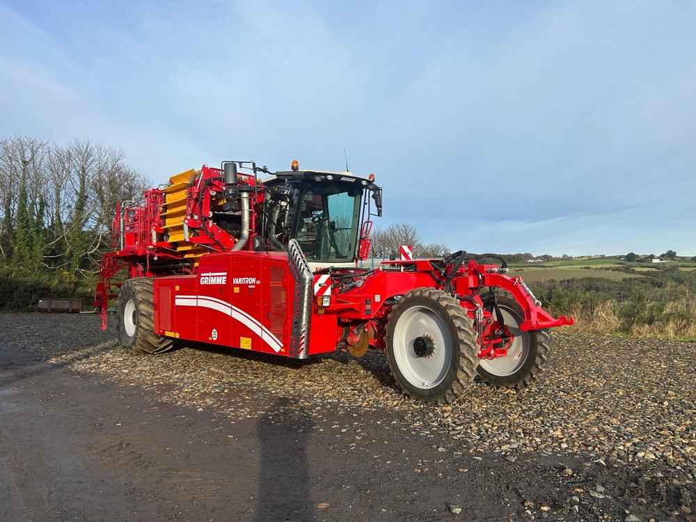 Grimme VARITRON 220 PLATINUM TT - Sadonkorjuukone: kuva Grimme VARITRON 220 PLATINUM TT - Sadonkorjuukone Grimme VARITRON 220 PLATINUM TT - Sadonkorjuukone: kuva Grimme VARITRON 220 PLATINUM TT - Sadonkorjuukone