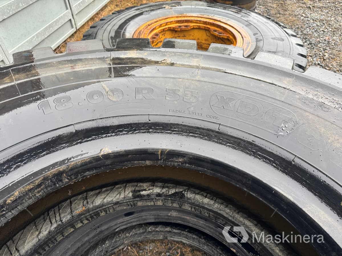 Däck Michelin 18.00 R 33 XDT - Rengas - Rakennuskoneet: kuva  Däck Michelin 18.00 R 33 XDT - Rengas - Rakennuskoneet Däck Michelin 18.00 R 33 XDT - Rengas - Rakennuskoneet: kuva  Däck Michelin 18.00 R 33 XDT - Rengas - Rakennuskoneet
