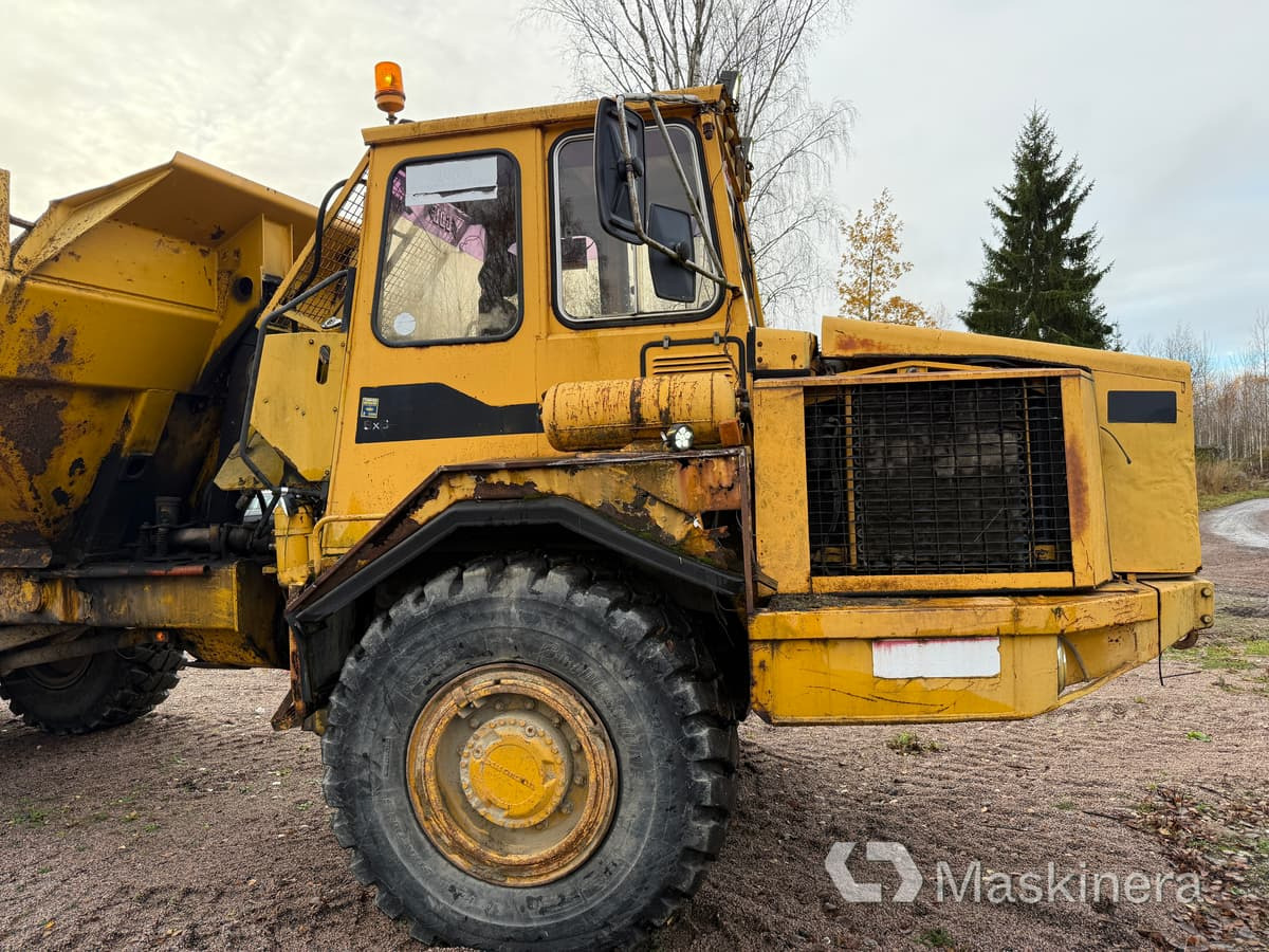 Dumper Volvo A25 5350B 6X6 - Nivelkippiauto: kuva Dumper Volvo A25 5350B 6X6 - Nivelkippiauto Dumper Volvo A25 5350B 6X6 - Nivelkippiauto: kuva Dumper Volvo A25 5350B 6X6 - Nivelkippiauto