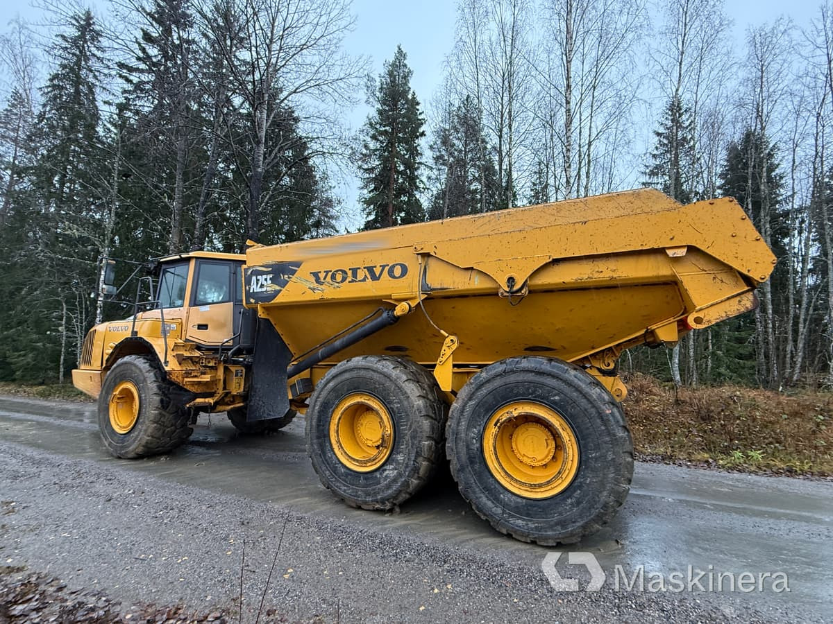 Dumper Volvo A25E 6x6 - Nivelkippiauto: kuva Dumper Volvo A25E 6x6 - Nivelkippiauto Dumper Volvo A25E 6x6 - Nivelkippiauto: kuva Dumper Volvo A25E 6x6 - Nivelkippiauto