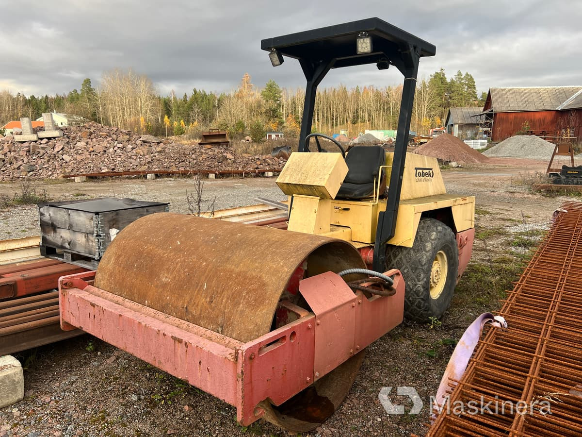 Dynapack CS 141 Vält Dynapac 141 - Tiejyrä: kuva  Dynapack CS 141 Vält Dynapac 141 - Tiejyrä Dynapack CS 141 Vält Dynapac 141 - Tiejyrä: kuva  Dynapack CS 141 Vält Dynapac 141 - Tiejyrä